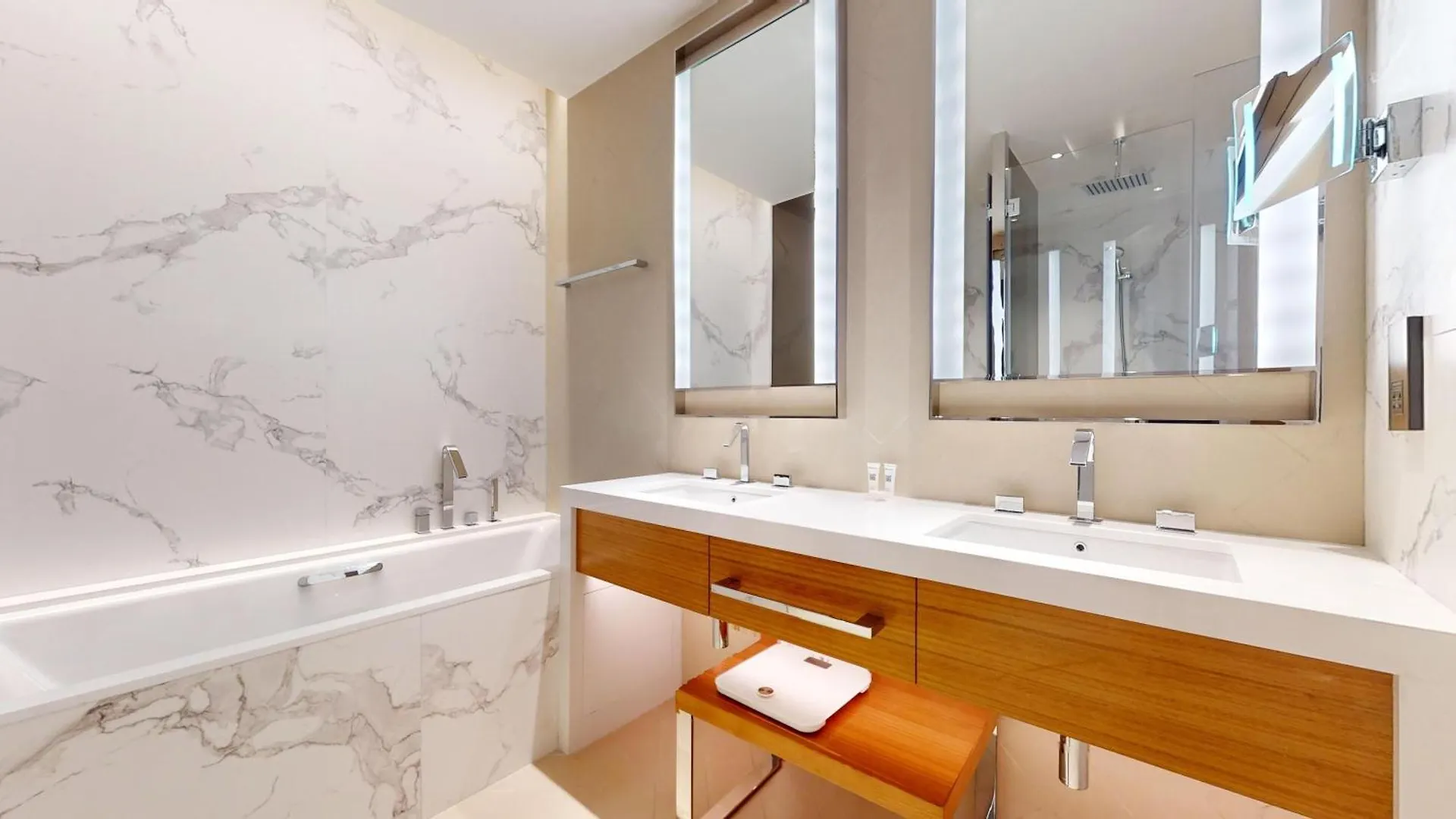 Prestige 1Br - Fully Furnished In Address Opera Downtown Dubai Apartment 0*,